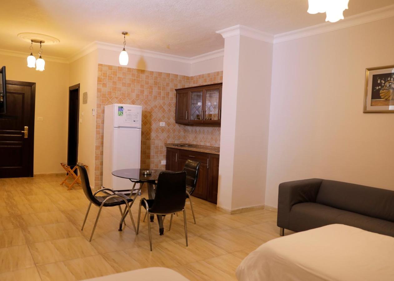Abu Alsoud Hotel อัมมาน ภายนอก รูปภาพ